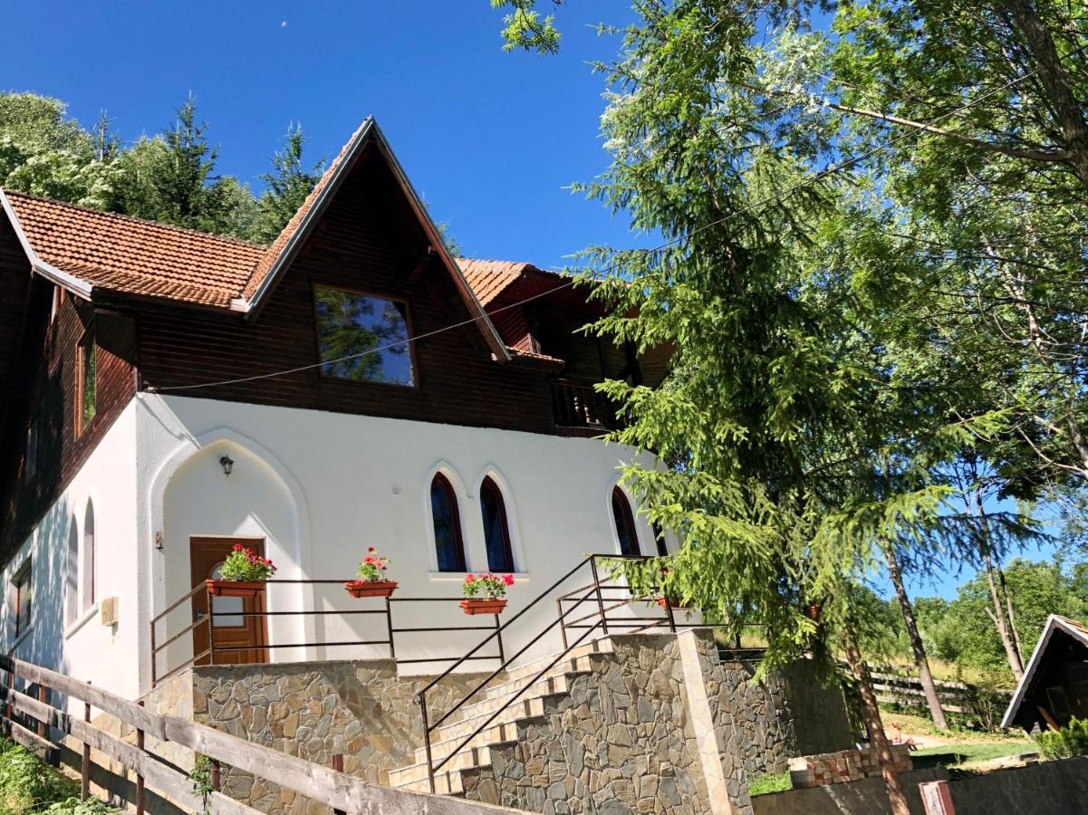Conacul Secaria Exterior foto